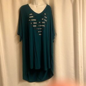 Torrid super soft knit Edgar Allen Poe Tshirt size 6 green